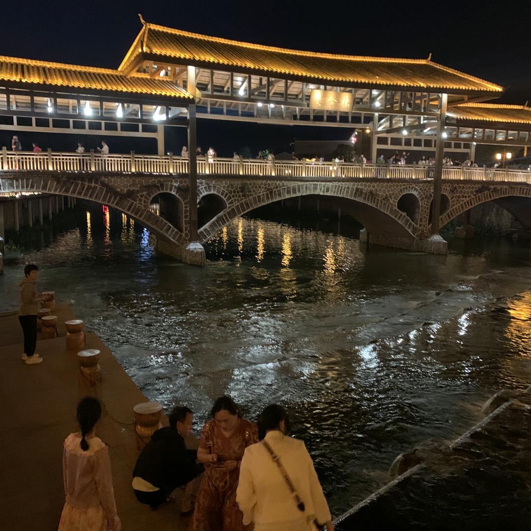 万紫千红👫Leo...He