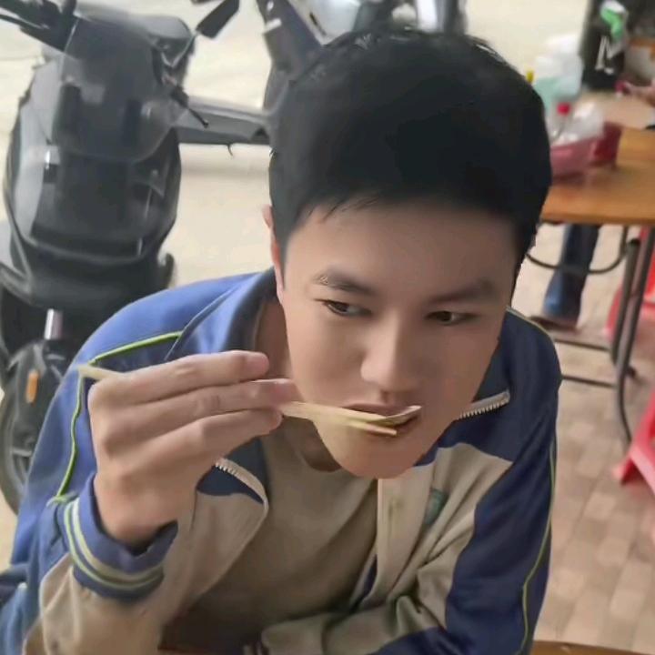带刺的玫瑰