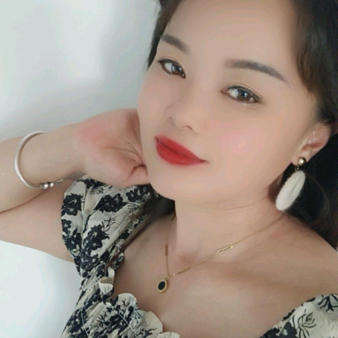 大眼妹《岁月匆匆团队》