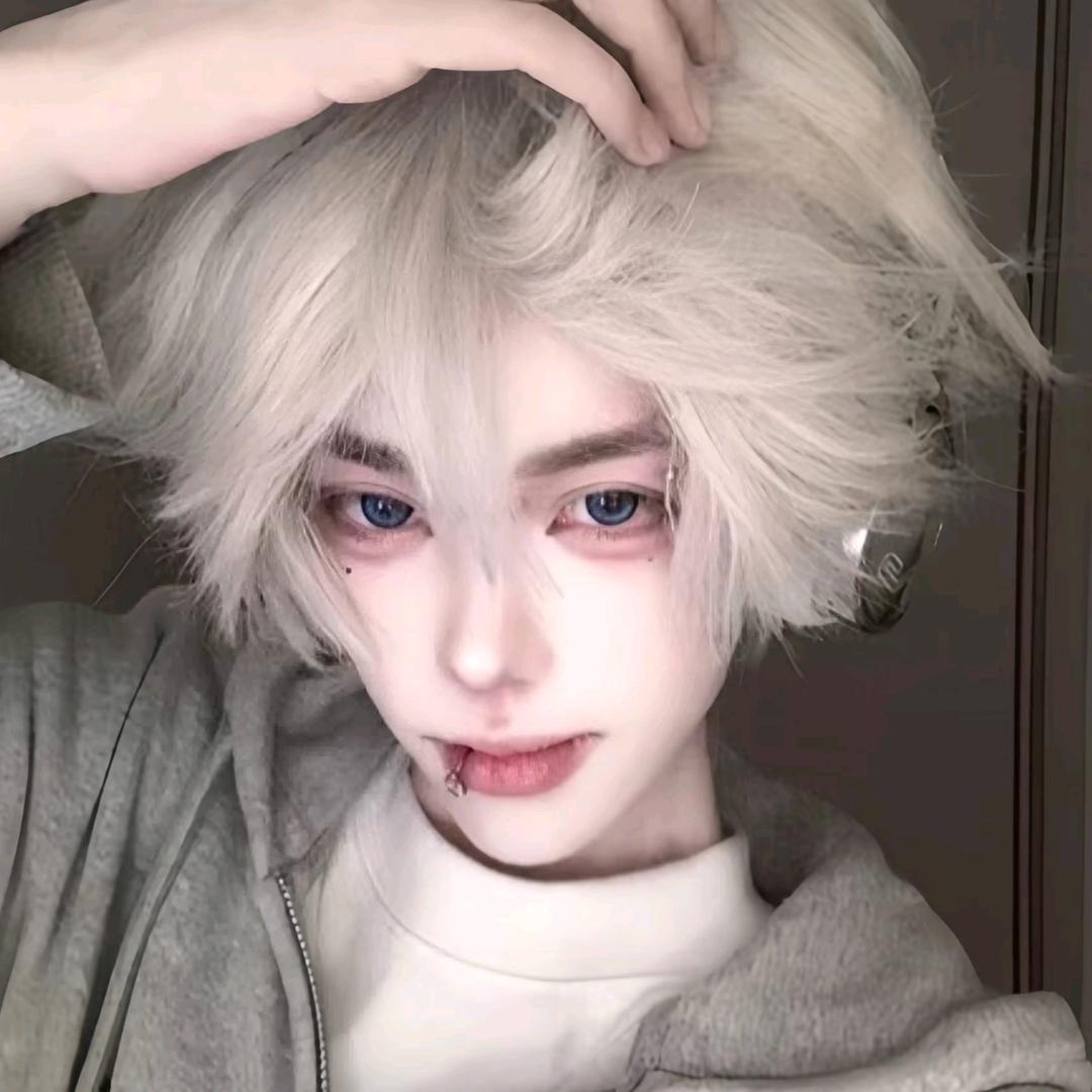 𝙈𝙚·