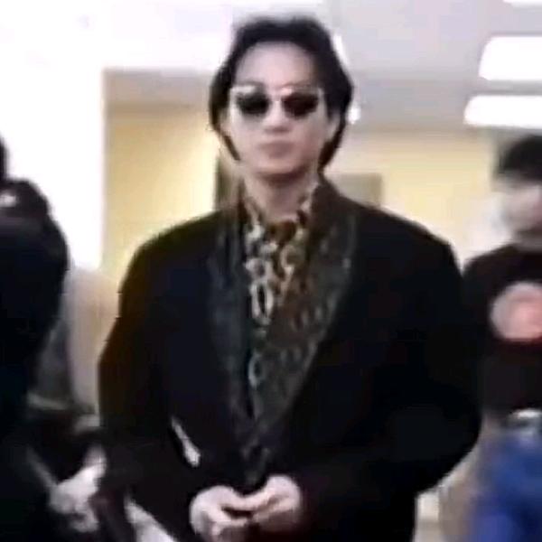 日记里有你　　　　　　　　╭╯╲