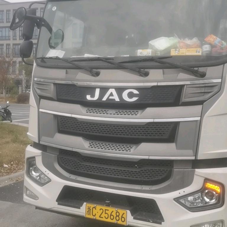 小鹿学车的过来了