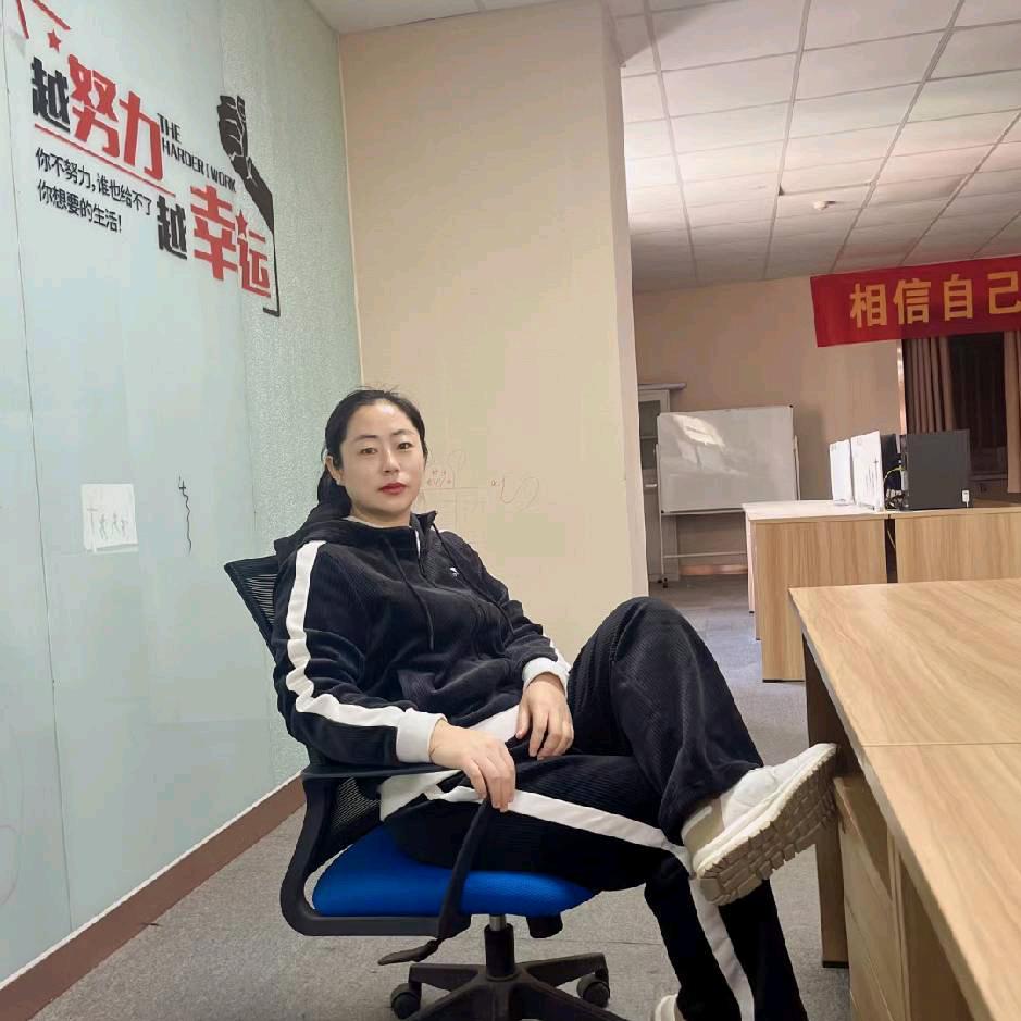 孟亚殊