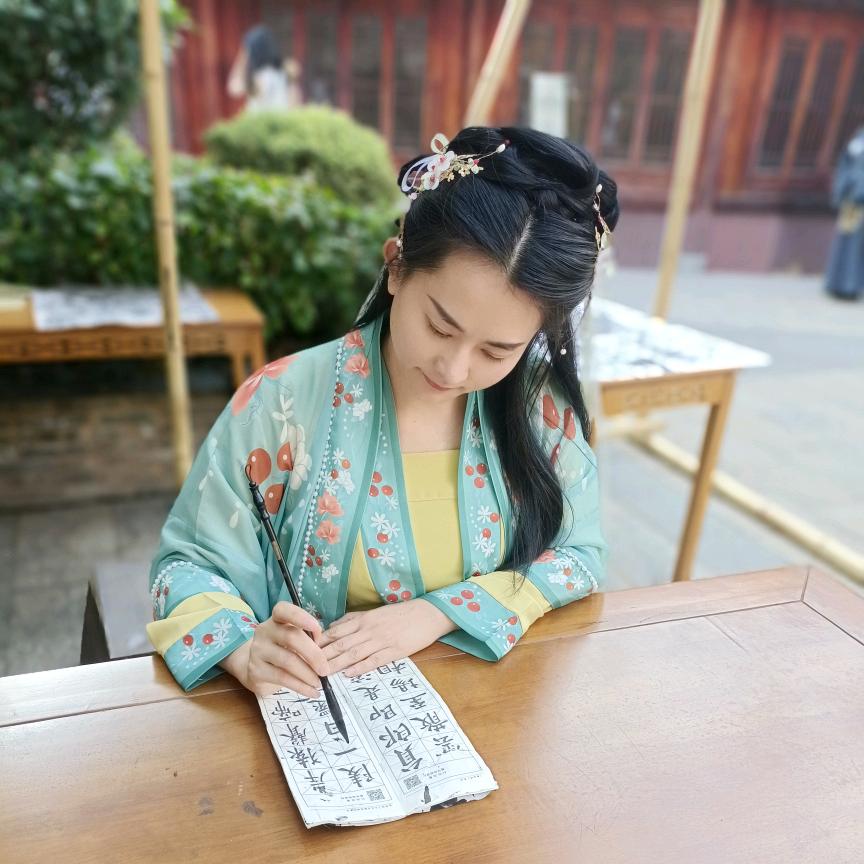 李小红