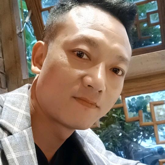 徐      先     生