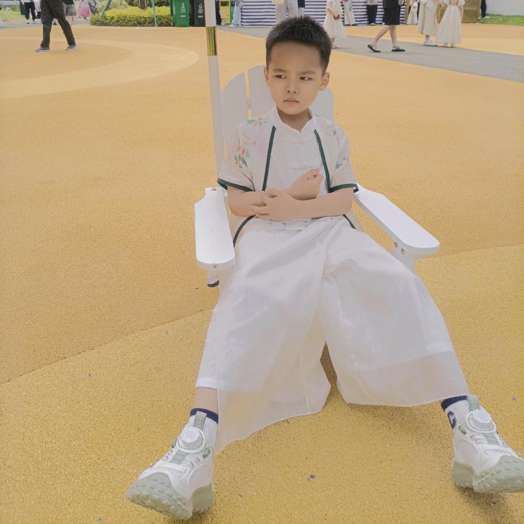 诺宝爱吃糖🌞⁵⁸⁸