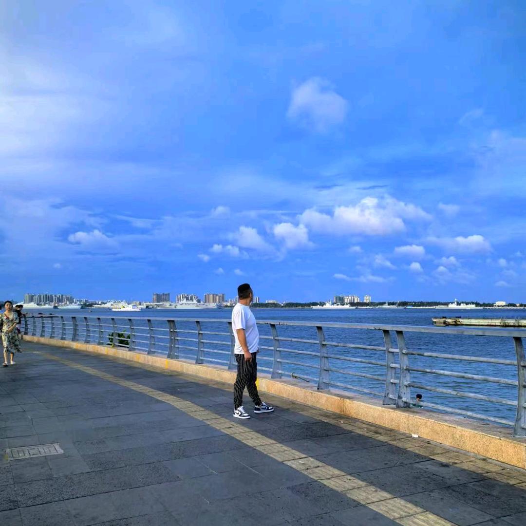 工地小胖哥