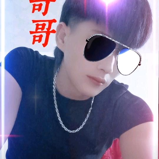 。阿龙。