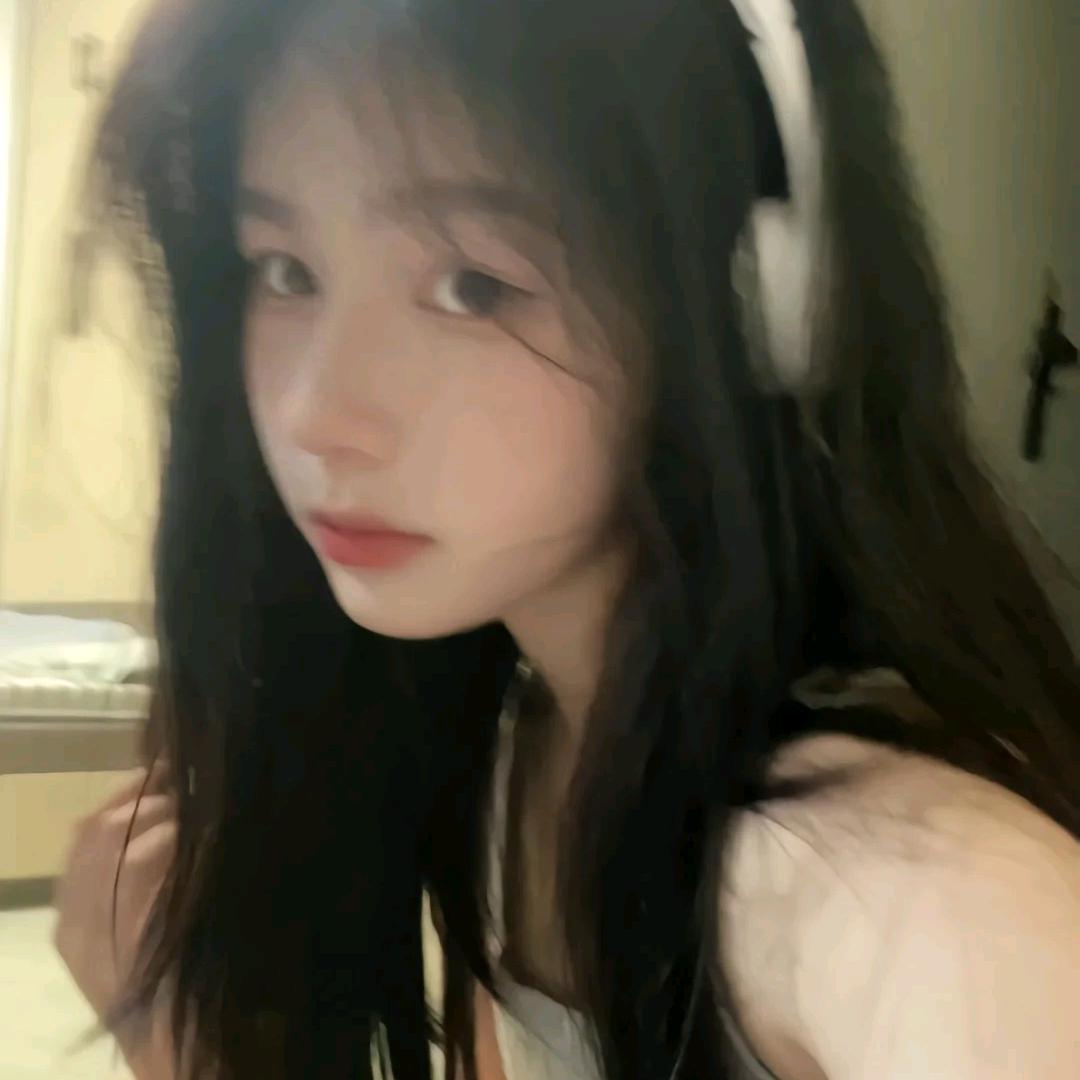 YIi.