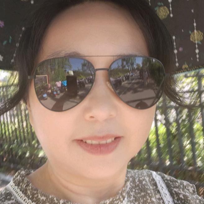 李埠红逸家俱容姐
