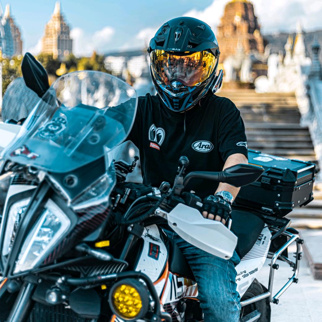 蜀行者机车装备…驼哥