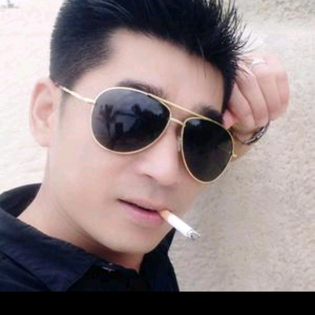 你好h