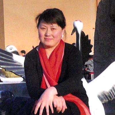 胖嫂服饰，服装教搭配东方大厦对面