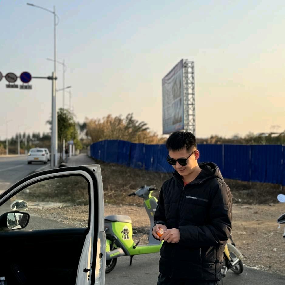 扶绥大众驾校梁教练