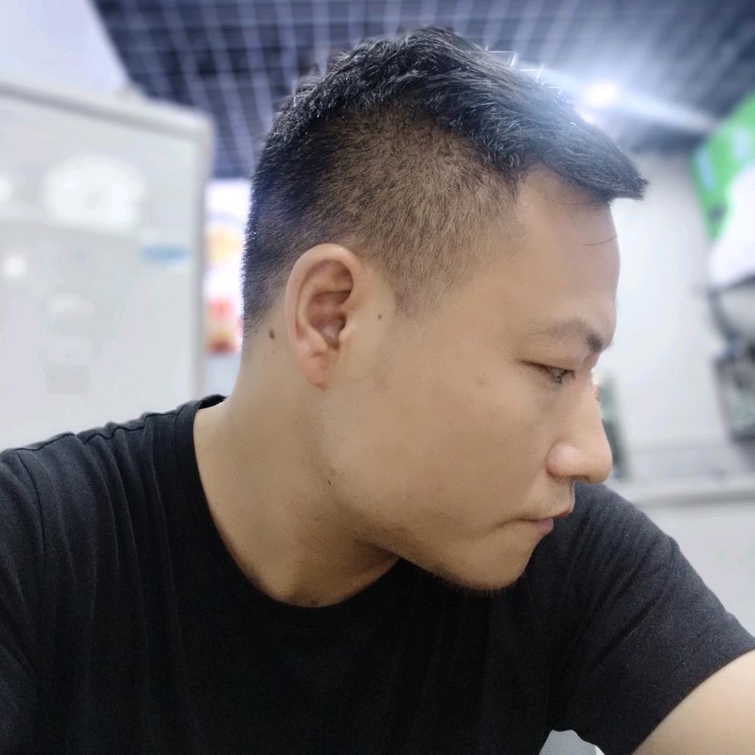 长沙开面馆的财哥