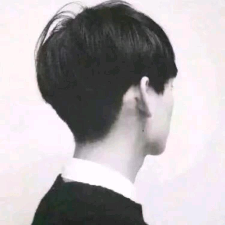 ℳ大表叔࿐