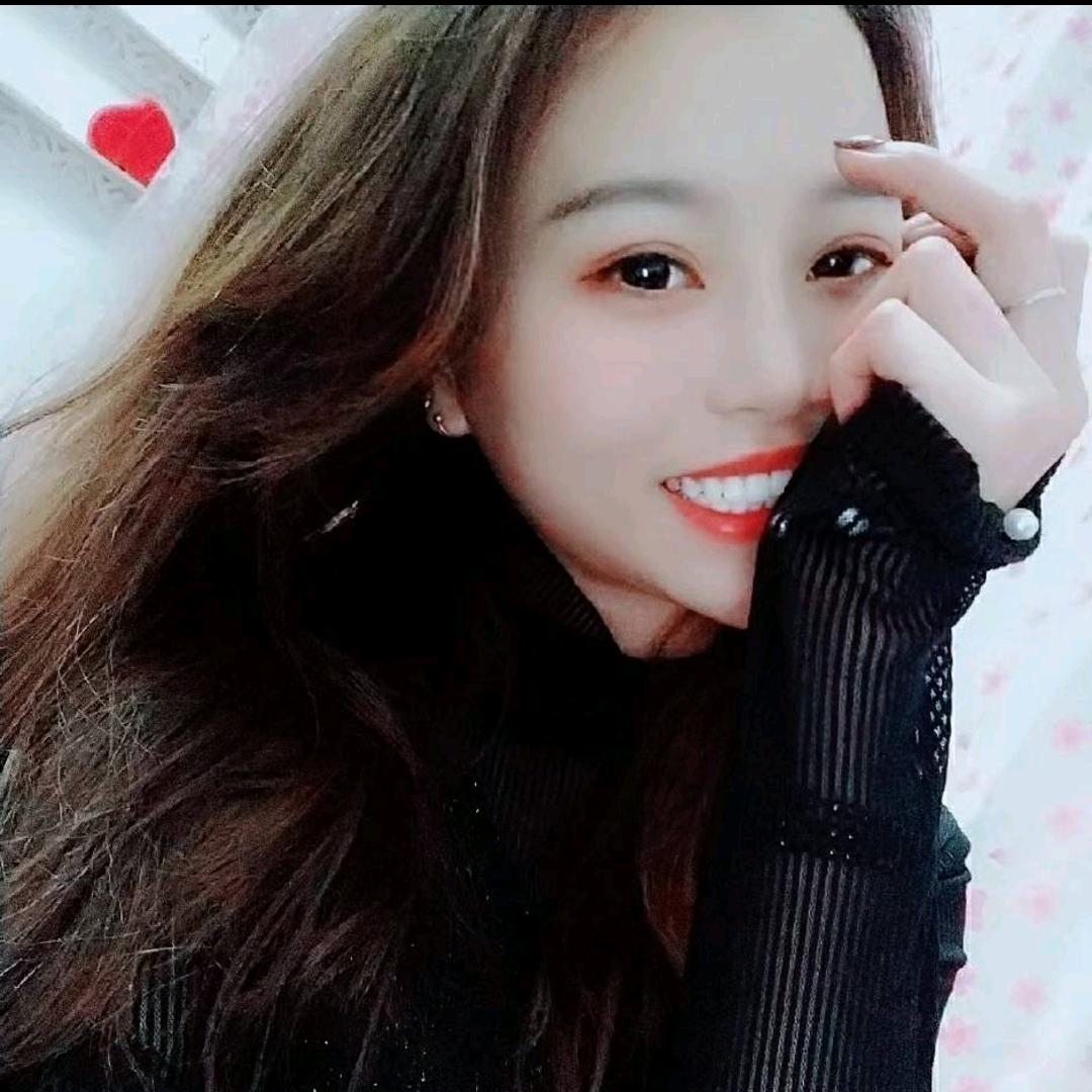 冷艳红唇_👄