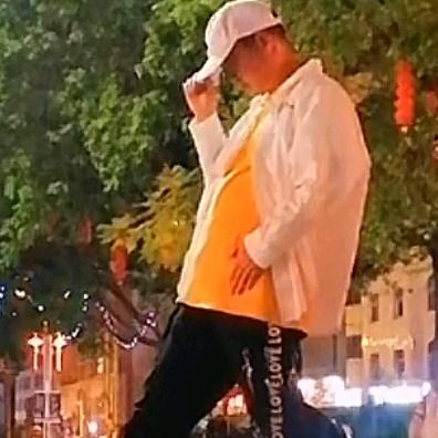 七乡曳舞飙哥