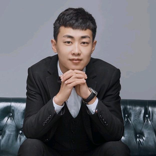 （王卿）在日照做金融