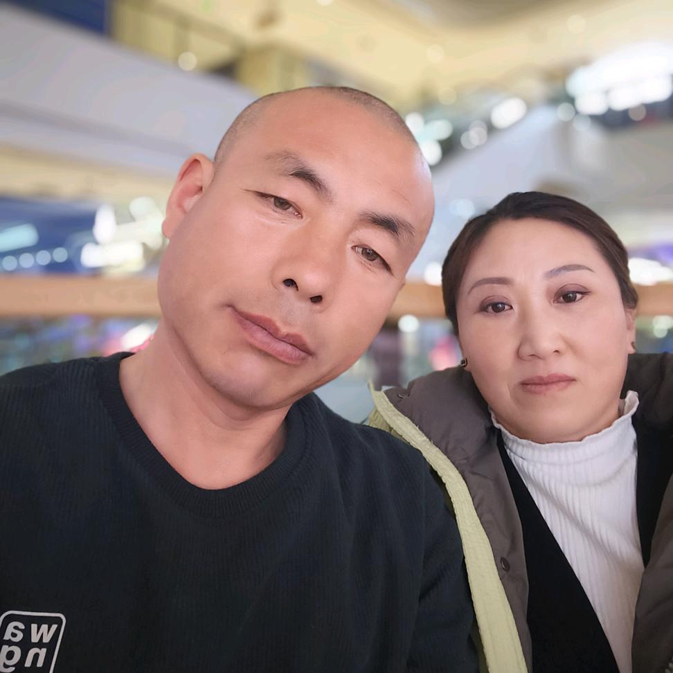 刘小吹与二姐的幸福生活