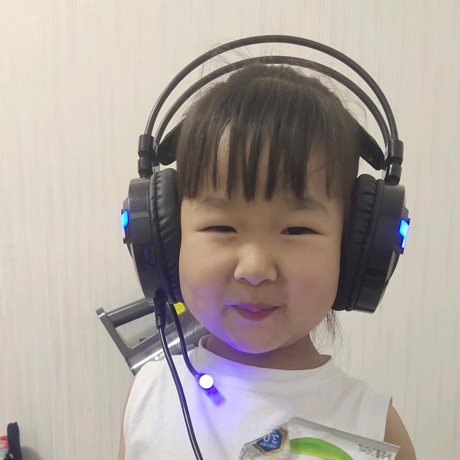 一 一  鸭鸭
