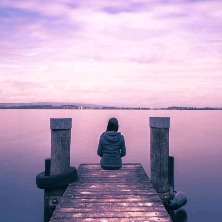 香烟不解世间愁