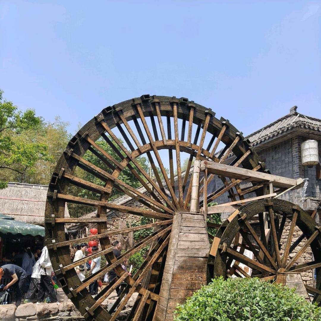 在临沂卖手机的丽姐