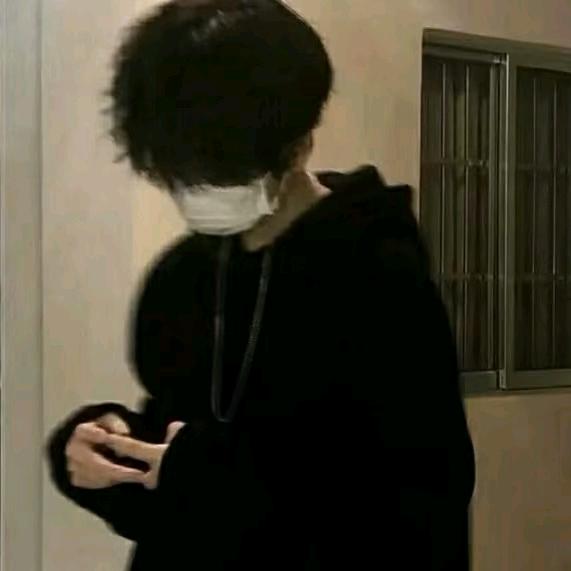 又見她.ʸ（退游王者）