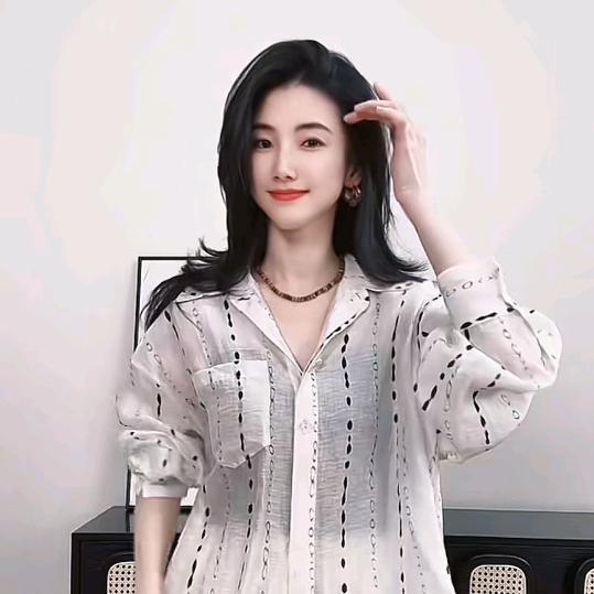 深圳南油西西-穿搭衣橱