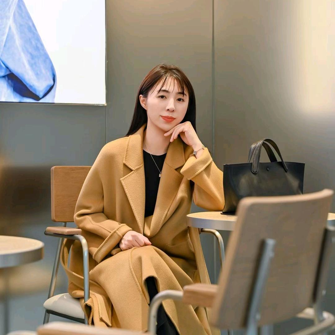 濮院大衣档口 许大发