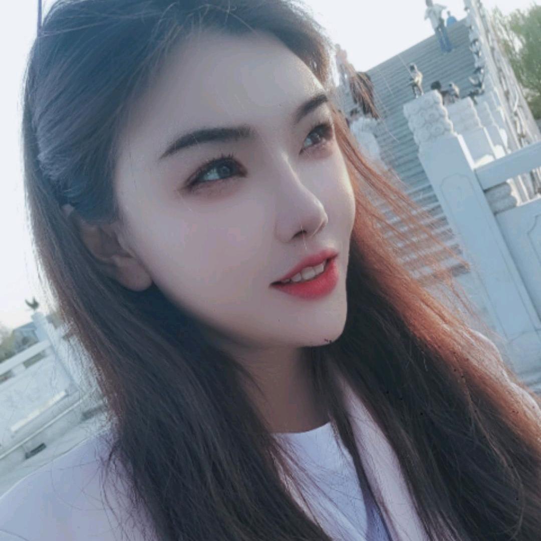 笑着退场