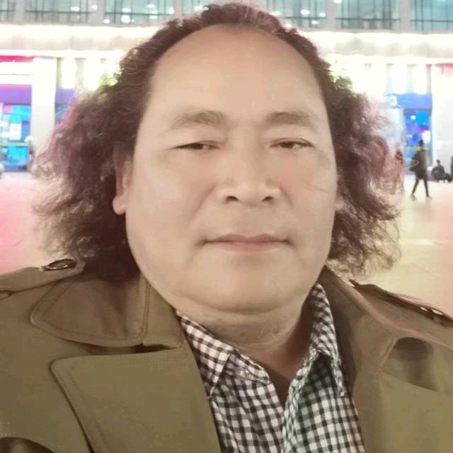 扬己文🎤