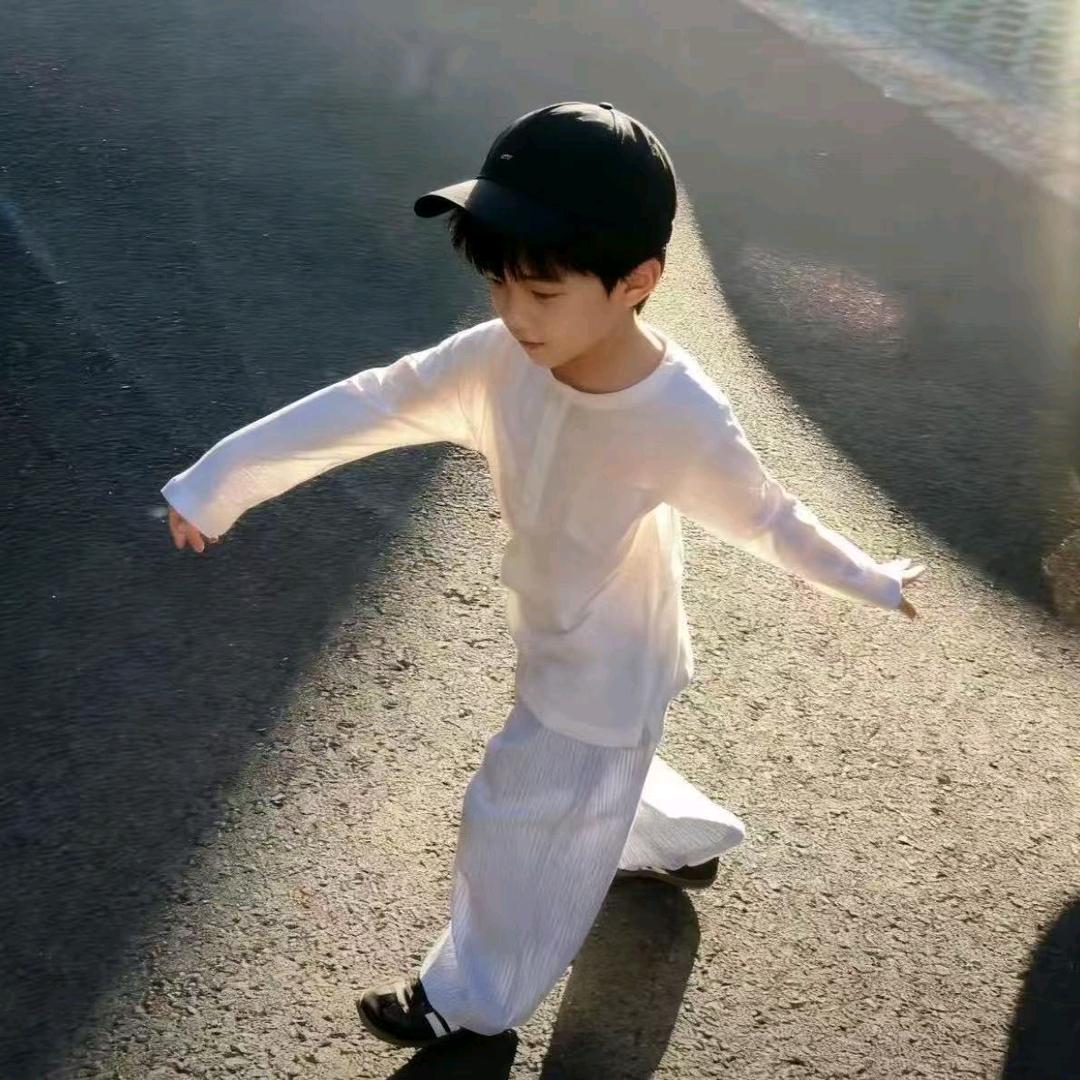 Li东东