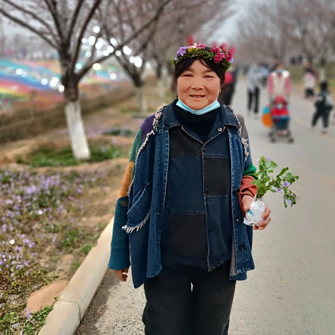 香香A3649晚上8：20开播