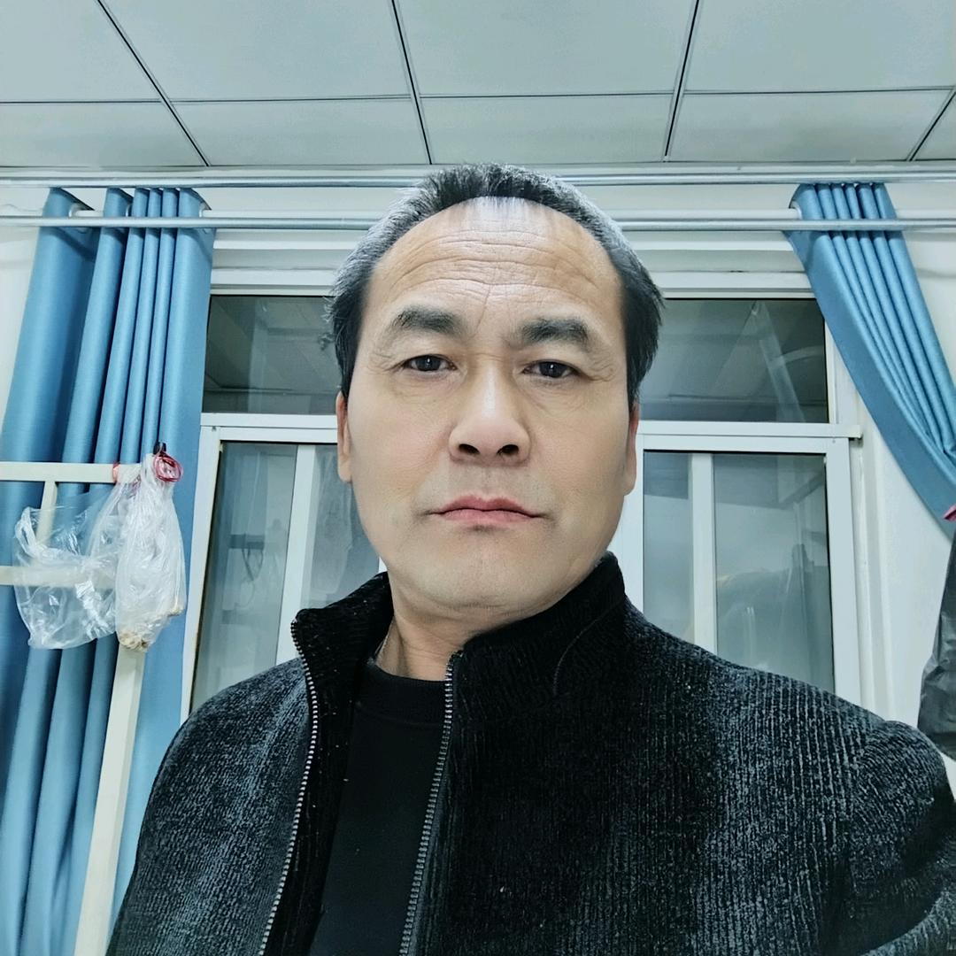 四哥爱唱歌