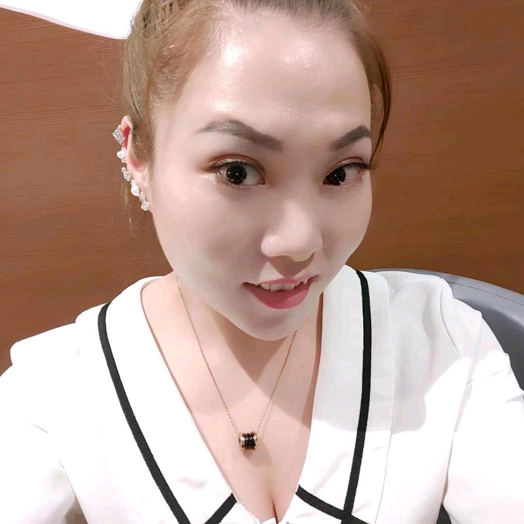 芳芳🌹😗👄