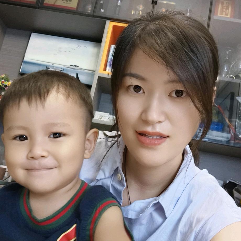 摆摊的小杨