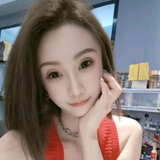 潮流穿搭～熙薇SiVi