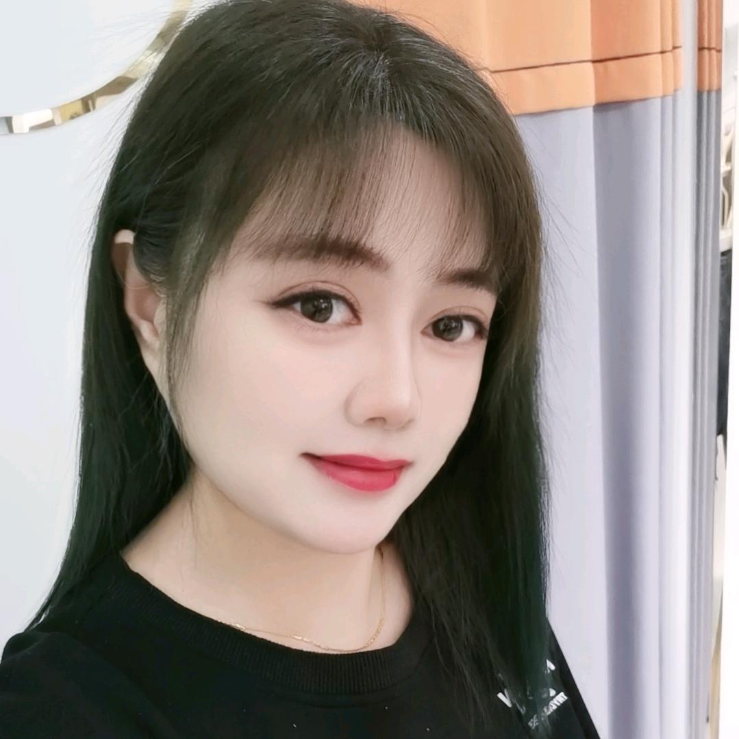 小玉儿（教穿搭  教育儿）