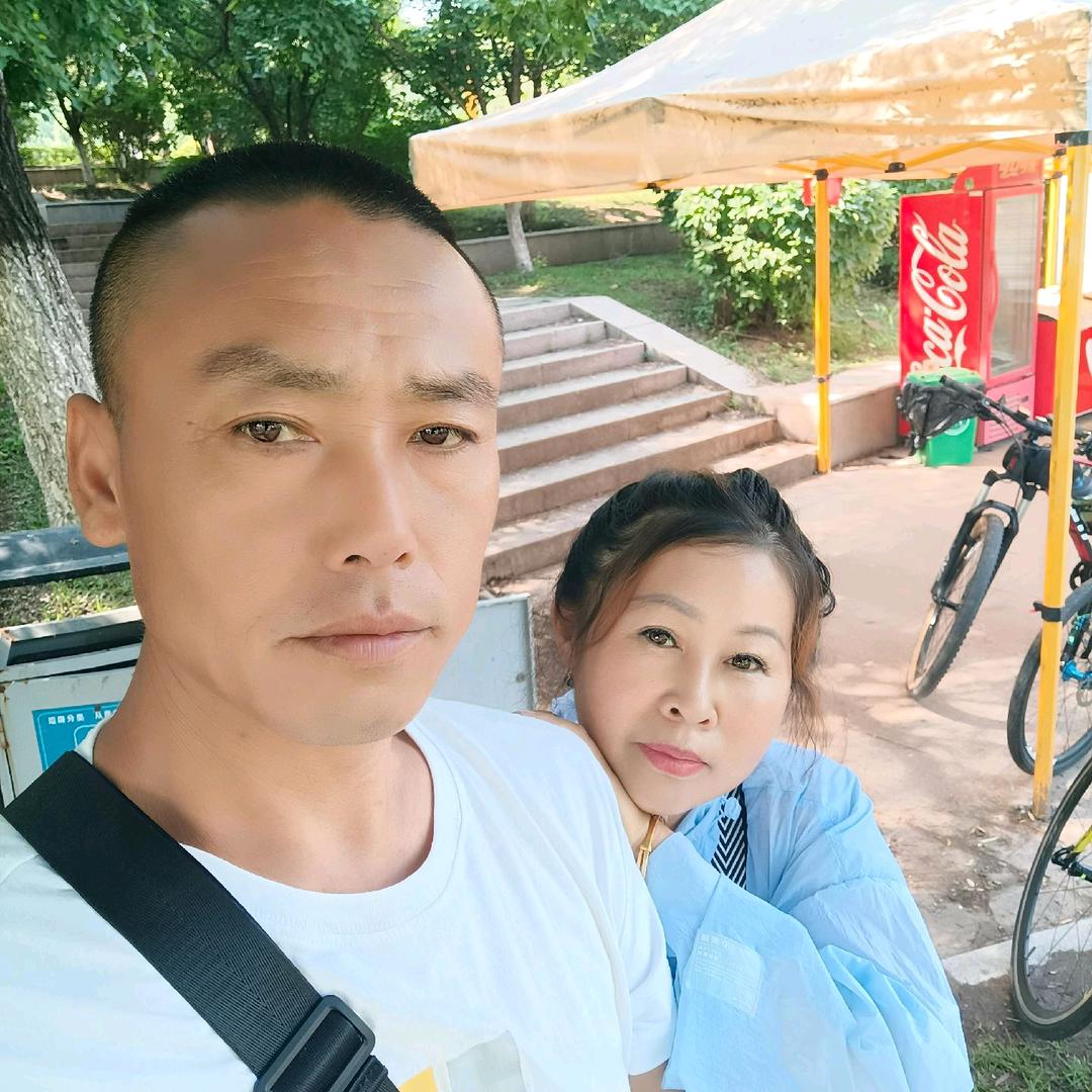 火山岩石板大米，代喜荣