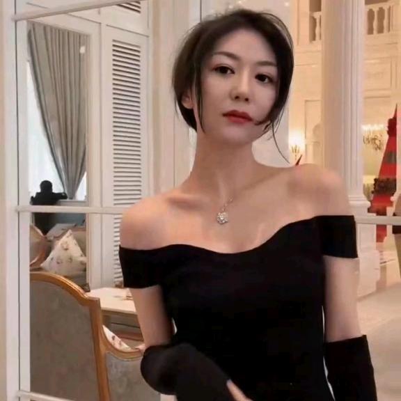 女王能姐