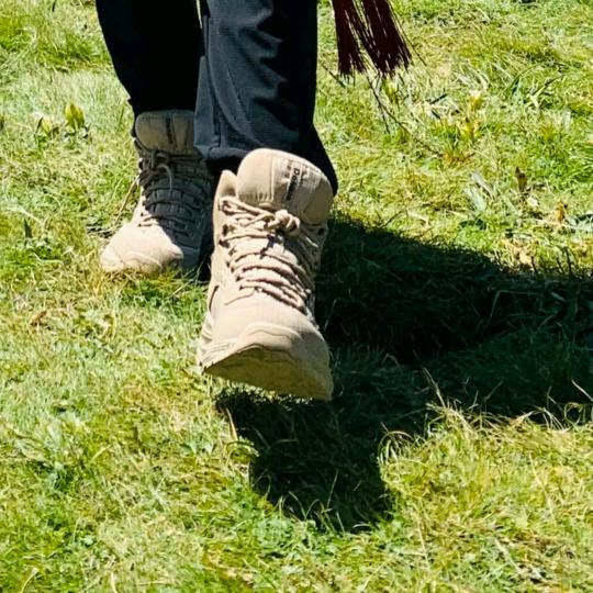 丹普森户外鞋工厂直营店