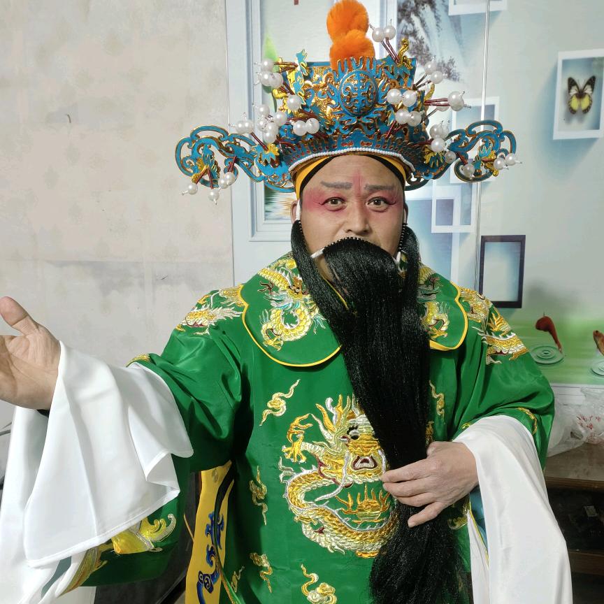 闫保中
