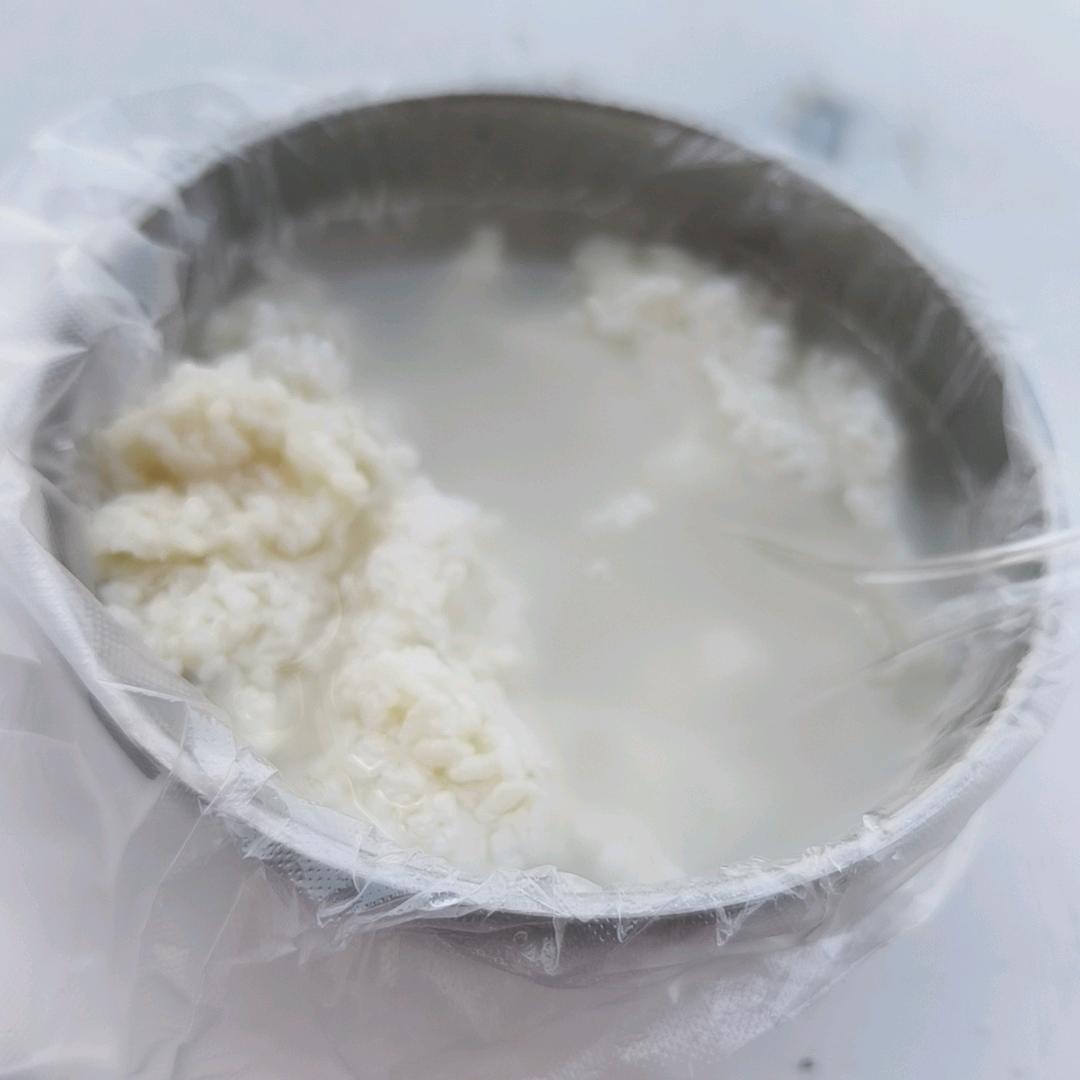 卖💊的老板娘