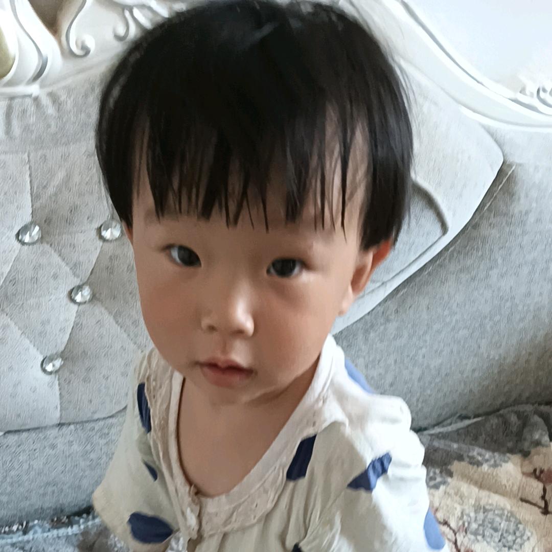 侯欣彤