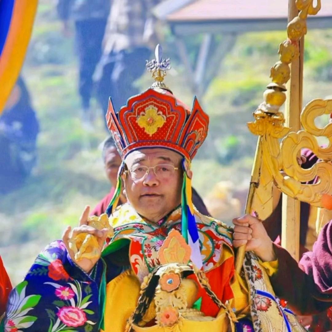 འཛུམ་🥰ཆུང་