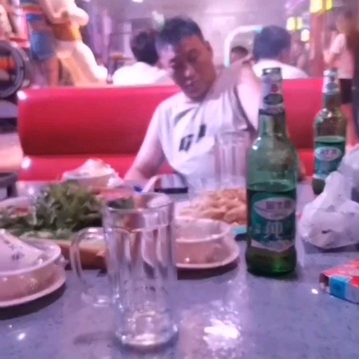 不做大哥好多年