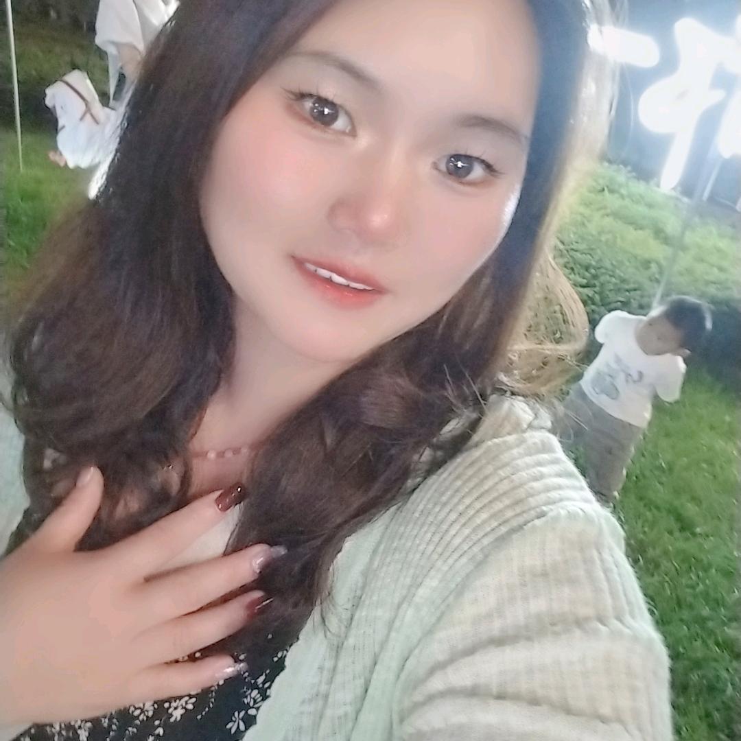 🍀⃞嫣红查ᩚ紫 ，橱窗有好物