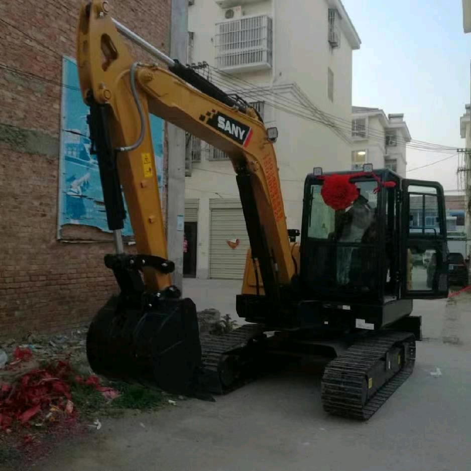 刘挖机出租1539091418