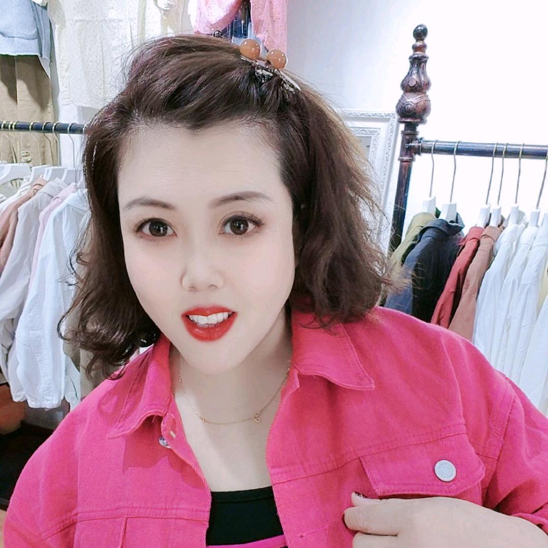妮儿女装店